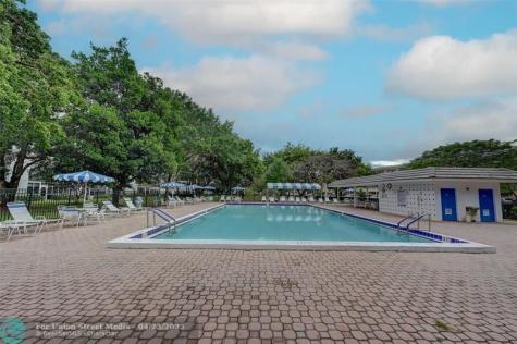 3002 Portofino Isle Coconut Creek FL 33066