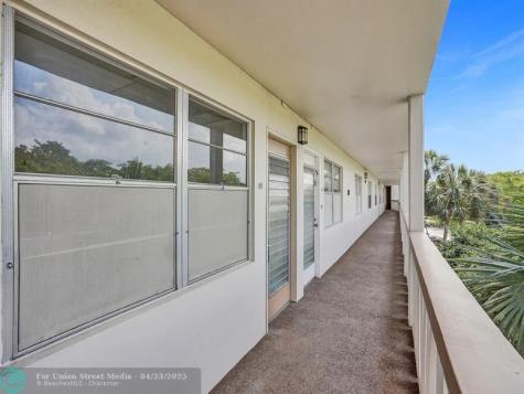 3002 Portofino Isle Coconut Creek FL 33066