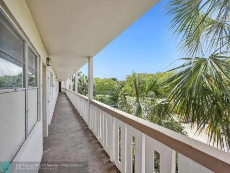 3002 Portofino Isle Coconut Creek FL 33066