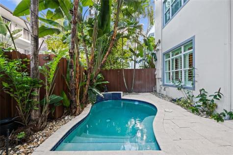 218 NE 15th Avenue Fort Lauderdale FL 33301