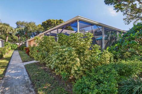3004 Lakemont Court Palm Beach Gardens FL 33403