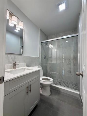 2250 NE 66th Street Fort Lauderdale FL 33308