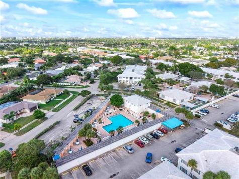 2250 NE 66th Street Fort Lauderdale FL 33308