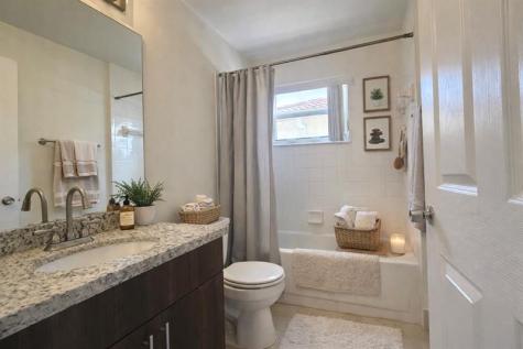 1116 SW 180 Terrace Pembroke Pines FL 33029