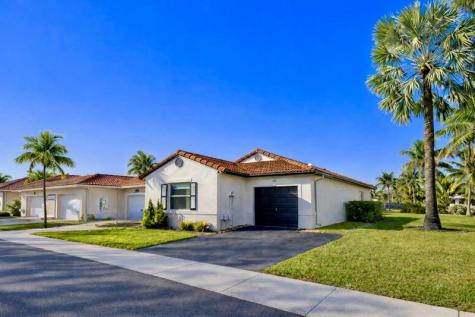 1116 SW 180 Terrace Pembroke Pines FL 33029