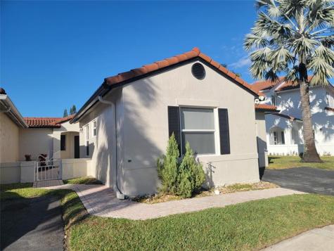 1116 SW 180 Terrace Pembroke Pines FL 33029