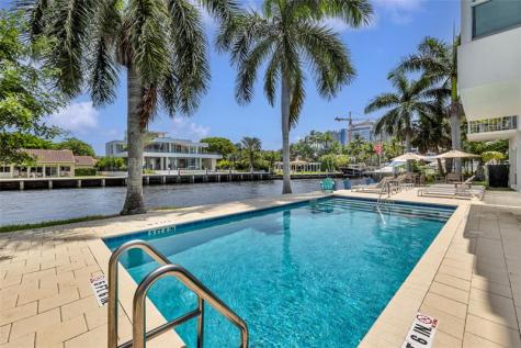 800 SE 4 Street Fort Lauderdale FL 33301