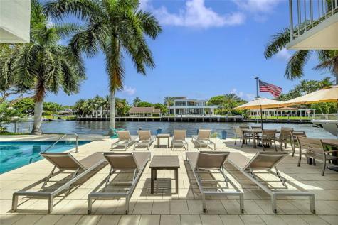 800 SE 4 Street Fort Lauderdale FL 33301