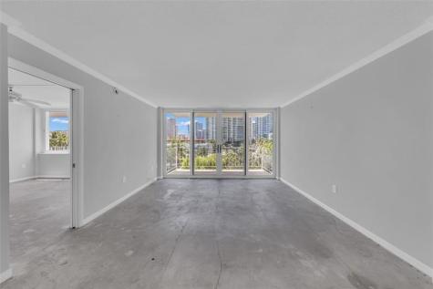 800 SE 4 Street Fort Lauderdale FL 33301