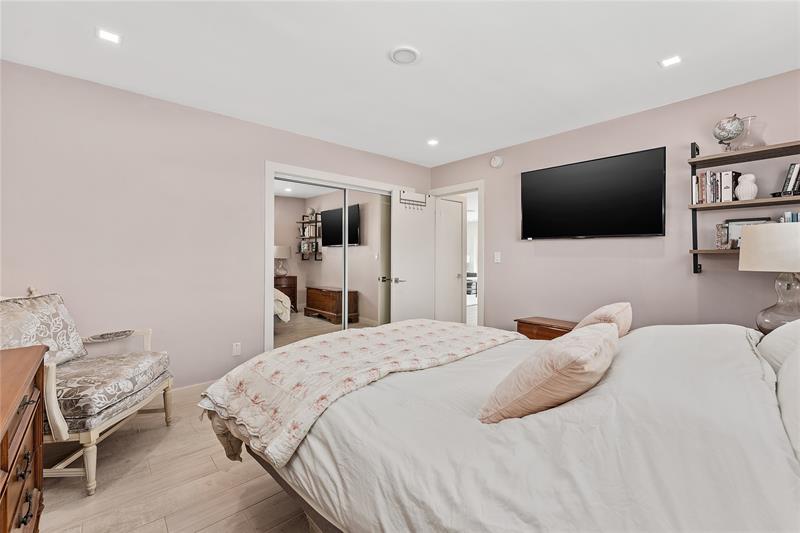 2400 NE 36th Street Lighthouse Point FL 33064