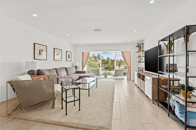 2400 NE 36th Street Lighthouse Point FL 33064