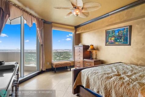 411 N New River Drive Fort Lauderdale FL 33301