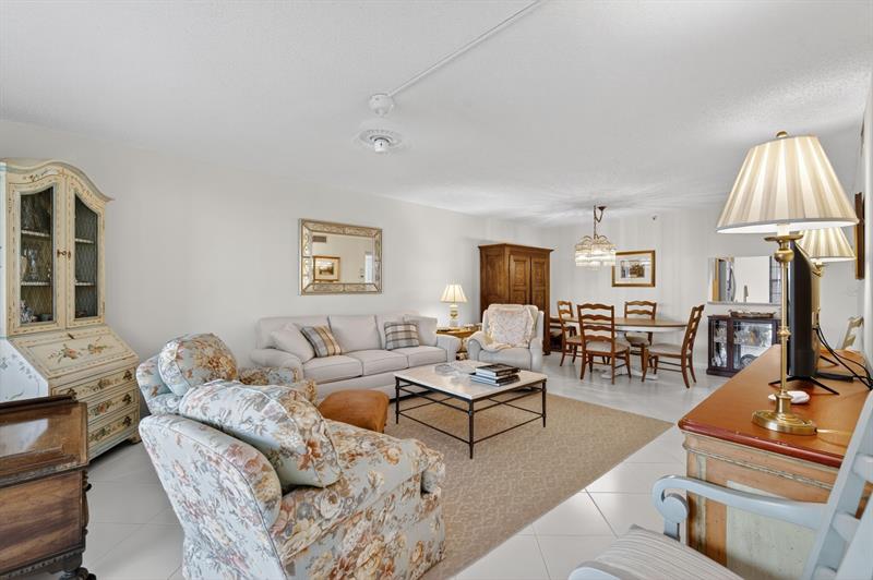 6866 Huntington Lane Delray Beach FL 33446