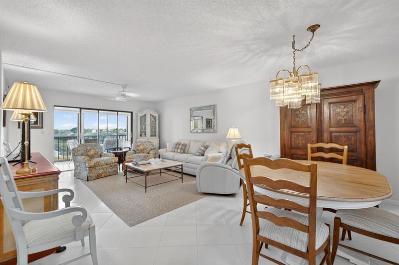 6866 Huntington Lane Delray Beach FL 33446