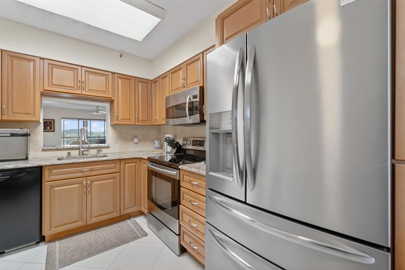 6866 Huntington Lane Delray Beach FL 33446