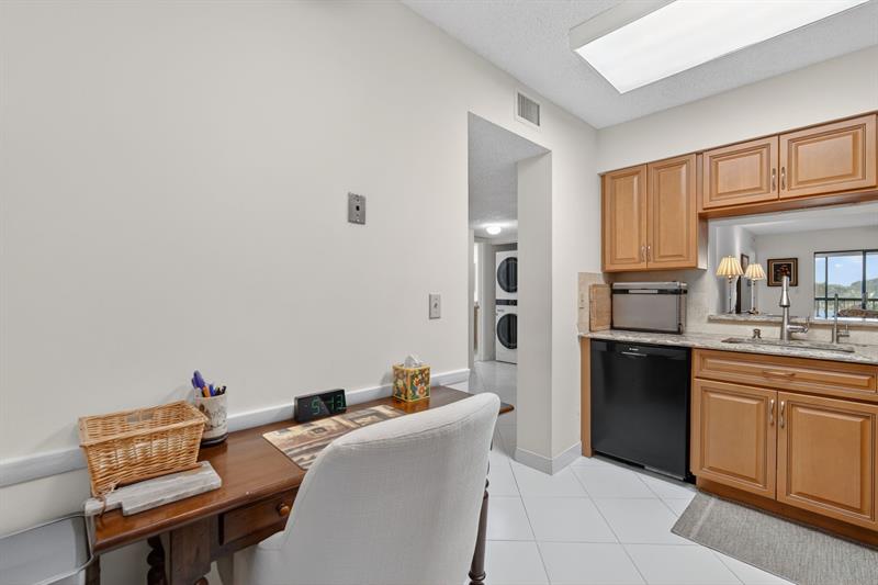 6866 Huntington Lane Delray Beach FL 33446