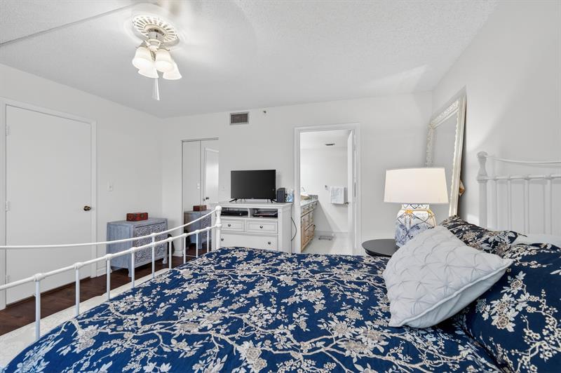 6866 Huntington Lane Delray Beach FL 33446