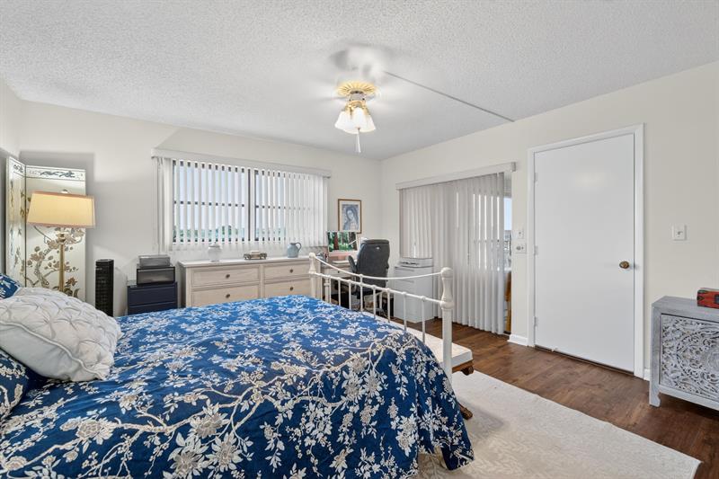 6866 Huntington Lane Delray Beach FL 33446