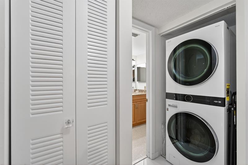 6866 Huntington Lane Delray Beach FL 33446