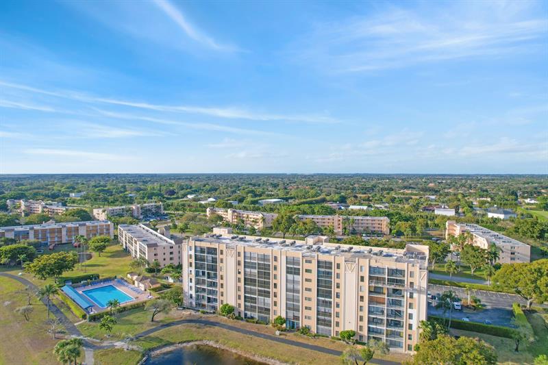 6866 Huntington Lane Delray Beach FL 33446