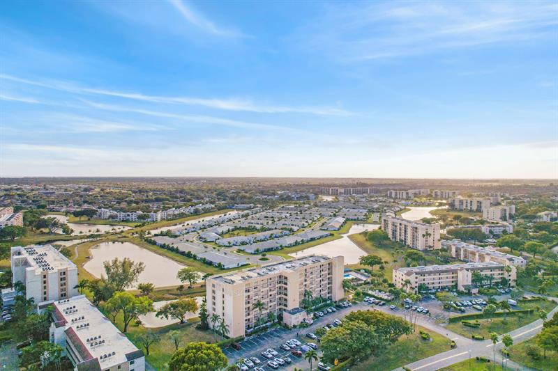 6866 Huntington Lane Delray Beach FL 33446