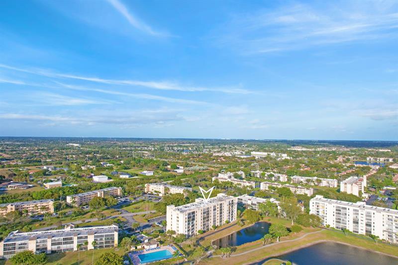 6866 Huntington Lane Delray Beach FL 33446