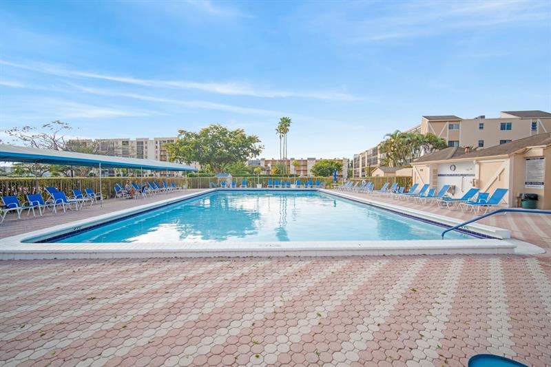 6866 Huntington Lane Delray Beach FL 33446