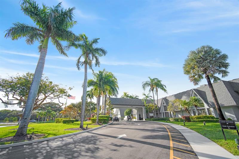 6866 Huntington Lane Delray Beach FL 33446