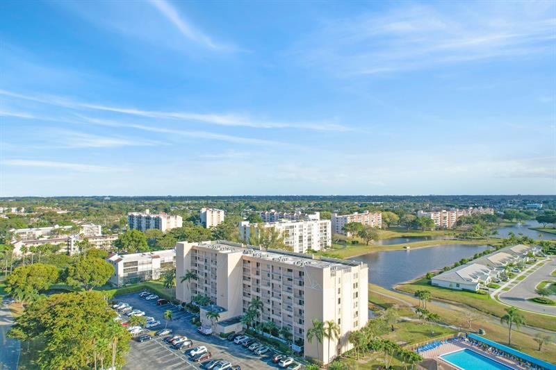 6866 Huntington Lane Delray Beach FL 33446