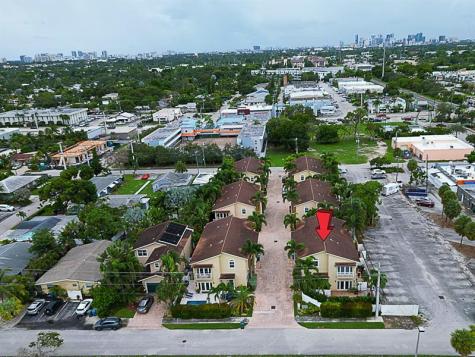 1251 NE 32nd Street Oakland Park FL 33334