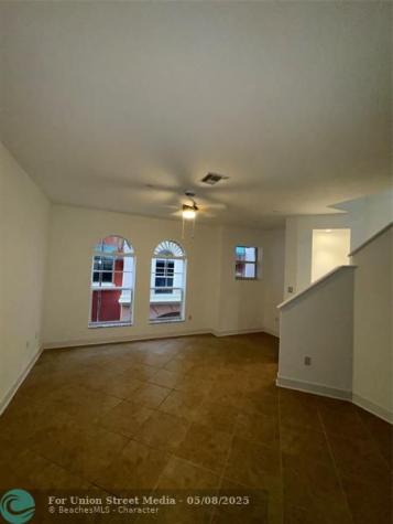 1033 NE 17th Way Fort Lauderdale FL 33304