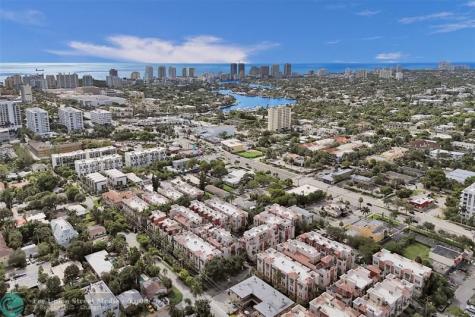 1033 NE 17th Way Fort Lauderdale FL 33304