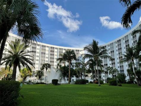 2731 NE 14th Street Causeway Pompano Beach FL 33062