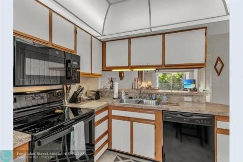 850 Elkhorn Court Marco Island FL 34145