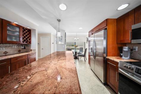 1100 SE 5th Court Pompano Beach FL 33060