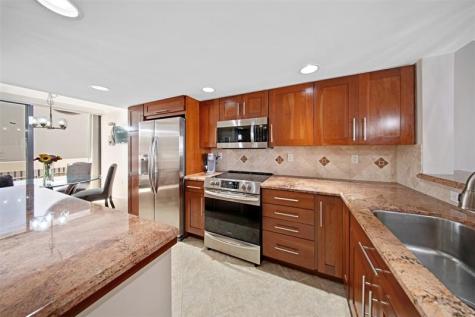 1100 SE 5th Court Pompano Beach FL 33060