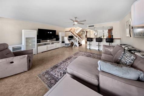 1100 SE 5th Court Pompano Beach FL 33060