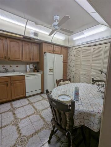 2812 N 46th Avenue Hollywood FL 33021