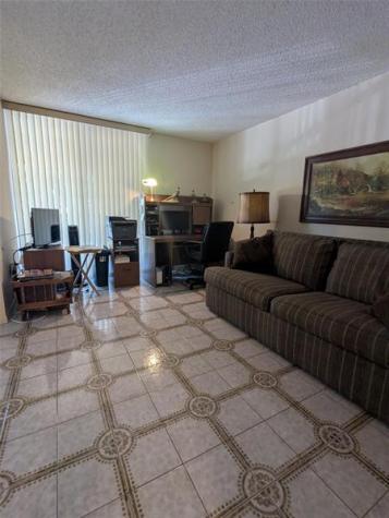 2812 N 46th Avenue Hollywood FL 33021
