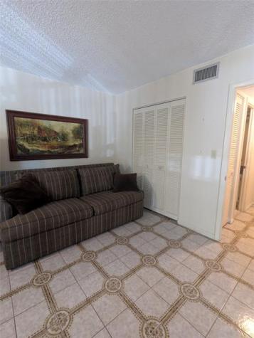 2812 N 46th Avenue Hollywood FL 33021