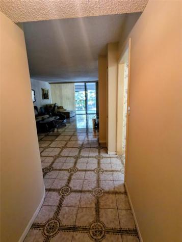 2812 N 46th Avenue Hollywood FL 33021