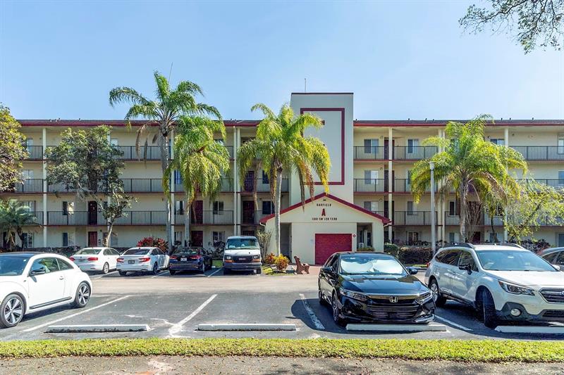 1601 SW 128th Terrace Pembroke Pines FL 33027