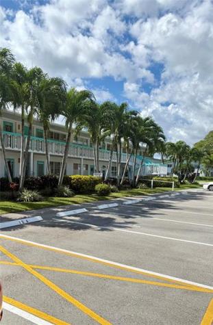 2 Newport A Deerfield Beach FL 33442
