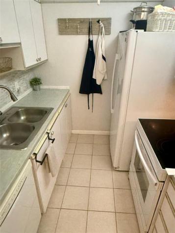 2 Newport A Deerfield Beach FL 33442