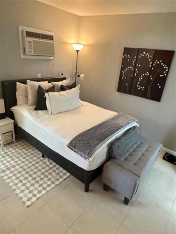 2 Newport A Deerfield Beach FL 33442