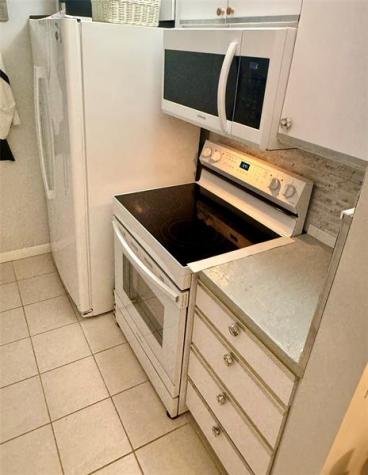 2 Newport A Deerfield Beach FL 33442