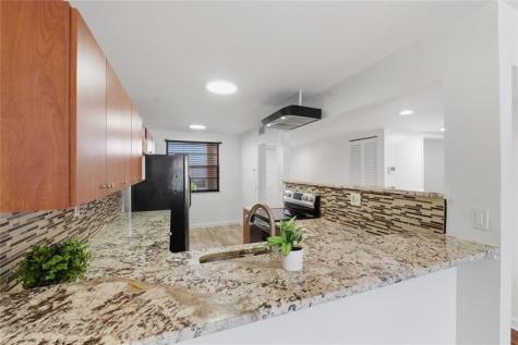 9549 W Mcnab Road Tamarac FL 33321