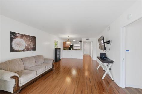 9549 W Mcnab Road Tamarac FL 33321