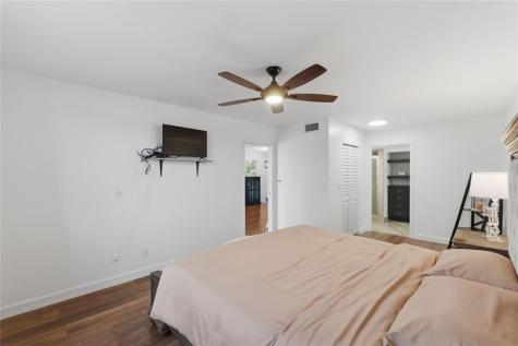 9549 W Mcnab Road Tamarac FL 33321