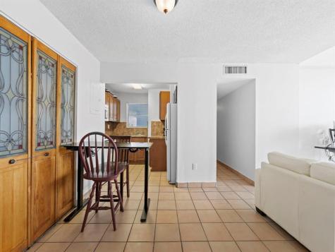 310 Fontainebleau Boulevard Miami FL 33172